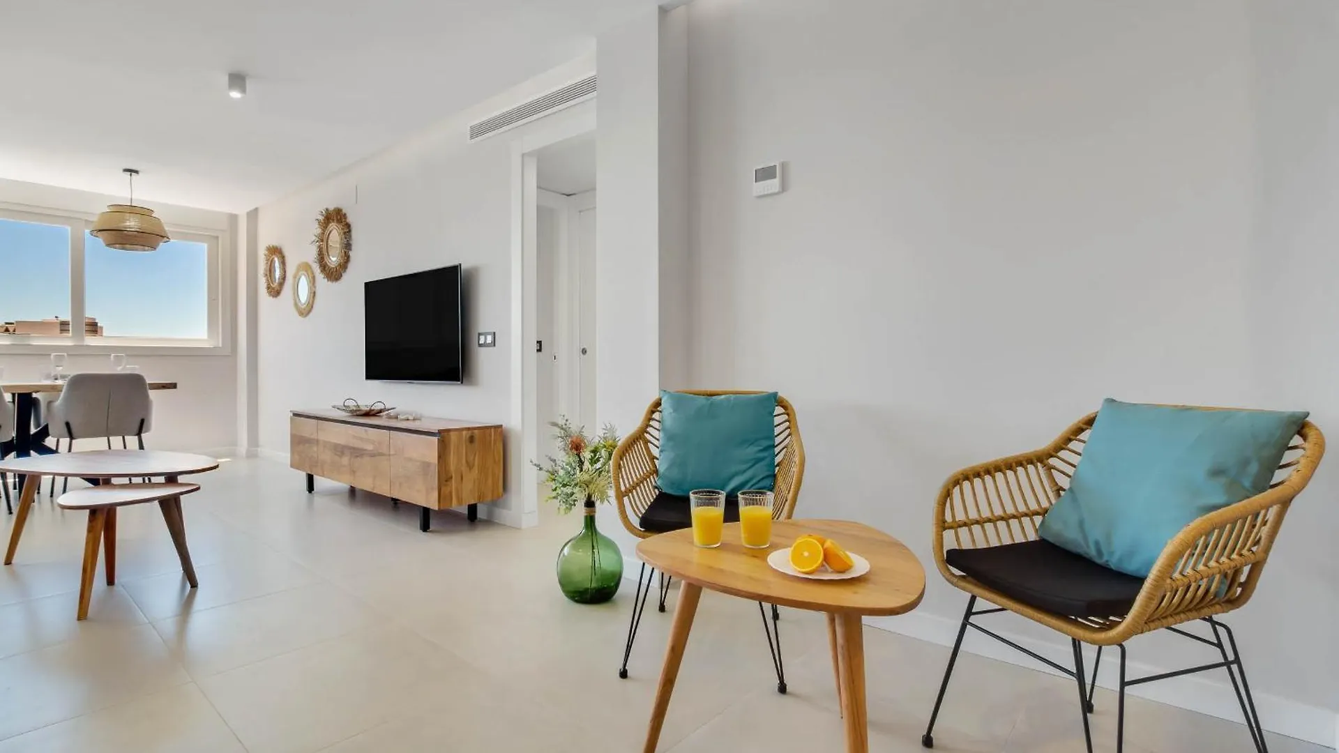 Moderno, Con Vistas Y Garaje A 100 Metros De La Playa Lägenhet Torremolinos